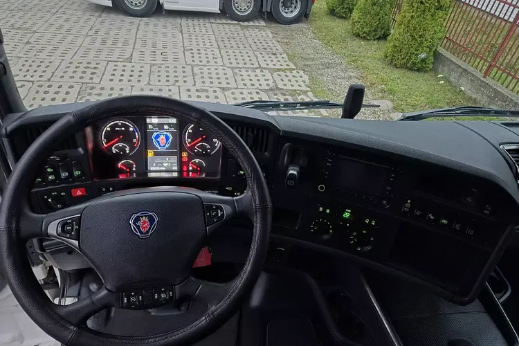 Scania R410 zdjęcie 23