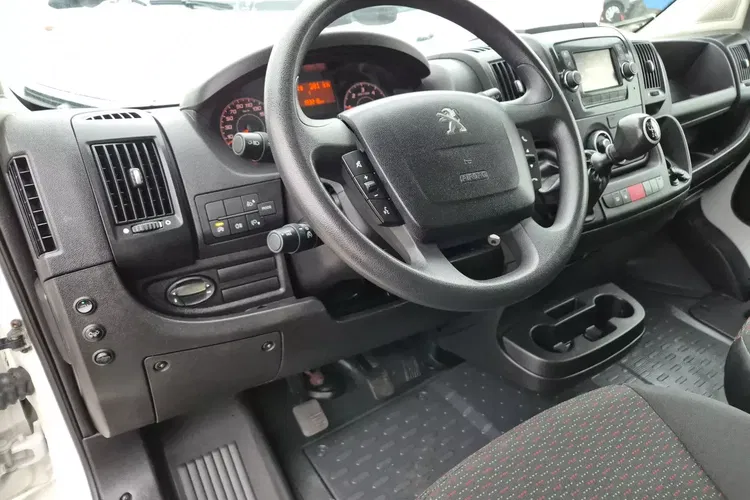 Peugeot Boxer Kontener 8 ePAL 79900zł NETTO 2.2HDi/165KM zdjęcie 18