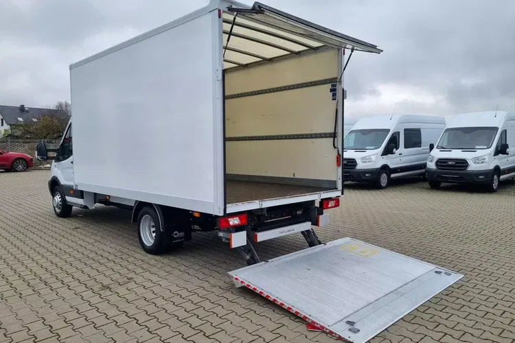 Ford Transit Kontener 8 ePAL 89999zł NETTO 2.0 TdCi/131KM zdjęcie 11