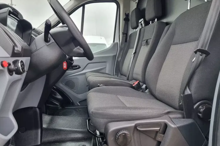 Ford Transit Kontener 8 ePAL 89999zł NETTO 2.0 TdCi/131KM zdjęcie 16