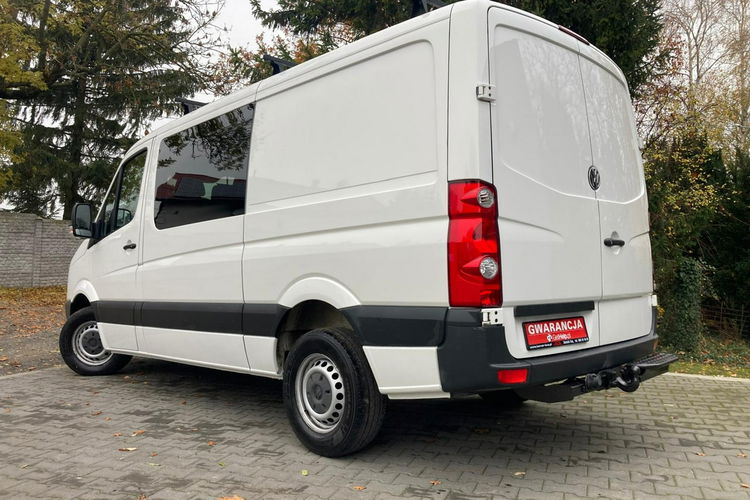 Volkswagen Crafter 2.0 140KM 2016 7 osobowy Brygadówka L2H1 3.5t na haku zdjęcie 2