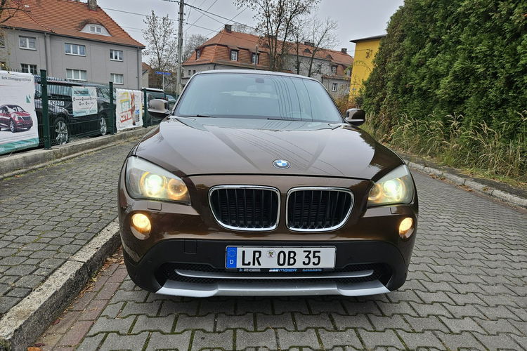 BMW X1 Klimatyzacja / Ksenony / Podgrzewane fotele / Skórzana tapicerka zdjęcie 2