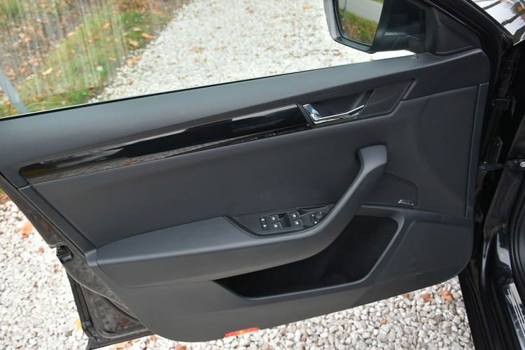 Skoda Superb 2.0TDi 190KM DSG 2018r. SALON L&K BiX LED NAVi Ambiente el klapa zdjęcie 24