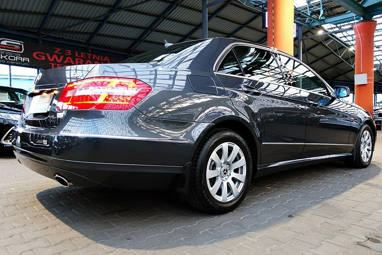 Mercedes E 350 3.0 V6 CDi Kupiony w POLSKIM Salonie AVANTGARDE Skóra+WEBASTO+El.Dach 4x2 zdjęcie 3