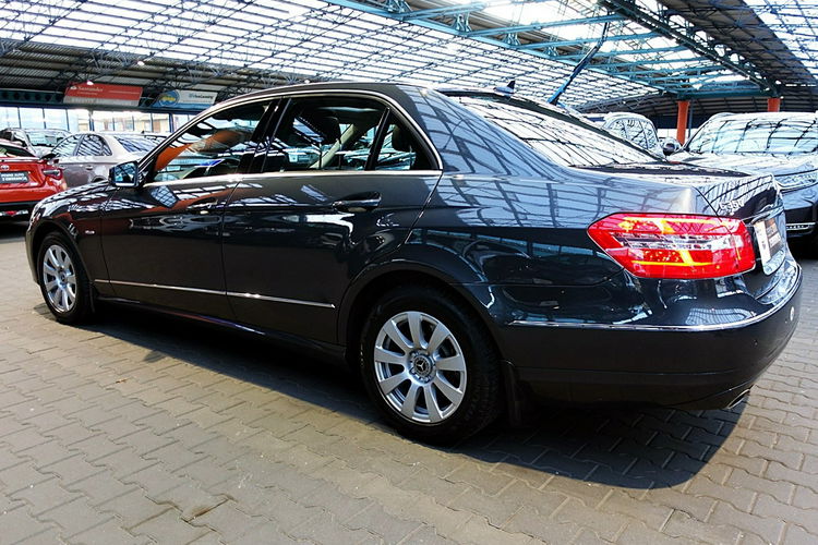 Mercedes E 350 3.0 V6 CDi Kupiony w POLSKIM Salonie AVANTGARDE Skóra+WEBASTO+El.Dach 4x2 zdjęcie 60