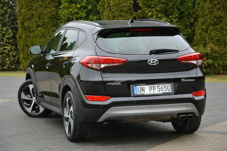 Tucson Ledy Navi Kamera Skóry Panorama Hak ALU19 ASO Hyundai zdjęcie 7