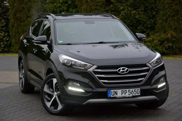 Tucson Ledy Navi Kamera Skóry Panorama Hak ALU19 ASO Hyundai zdjęcie 8