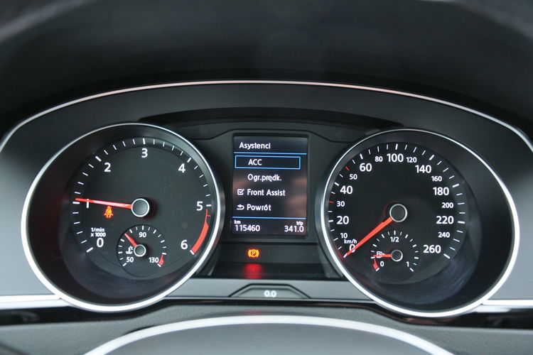 Volkswagen Passat 2.0TDI 150KM Comfort Navi LED Czujniki ACC 1wł SalonPL Gwar. Dealer zdjęcie 12