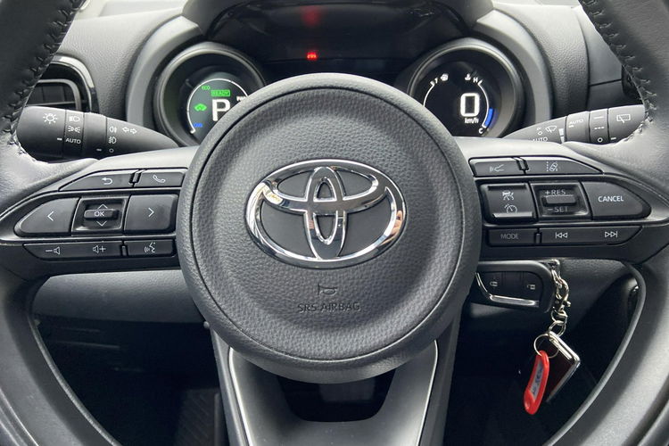 Toyota Yaris 1.5 HSD 116KM COMFORT STYLE TECH, salon Polska, gwarancja zdjęcie 11