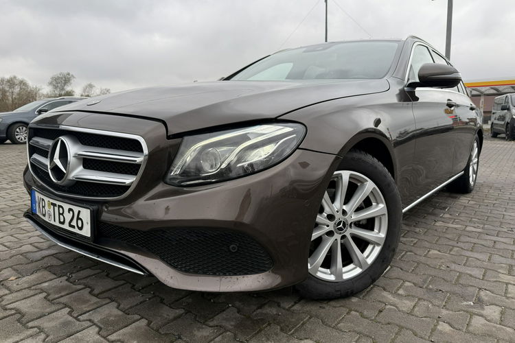 Mercedes E 220 2.2 CDI 195 KM Ambit 9Gtronic Oryginał z Niemiec Gwarancja zdjęcie 2