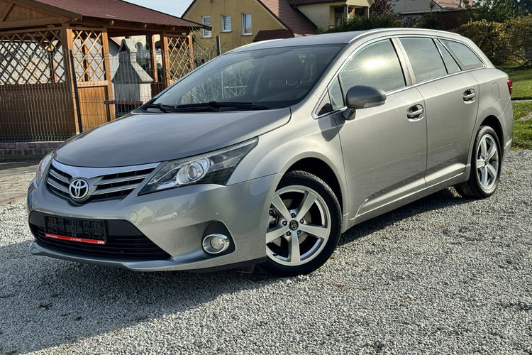 Toyota Avensis 1.8 Benz. 147KM z Niemiec LIFT 2012r Nawigacja, KAMERA COFANIA zdjęcie 2