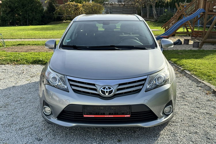 Toyota Avensis 1.8 Benz. 147KM z Niemiec LIFT 2012r Nawigacja, KAMERA COFANIA zdjęcie 4