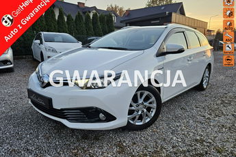 Toyota Auris 1.8 HSD 136KM 195 tyś km Kamera Bardzo ładny