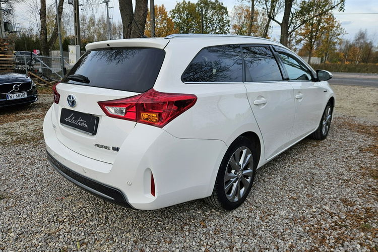 Toyota Auris 1.8 HSD 136KM Full Opcja Panorama Kamera Bardzo ładny zdjęcie 6