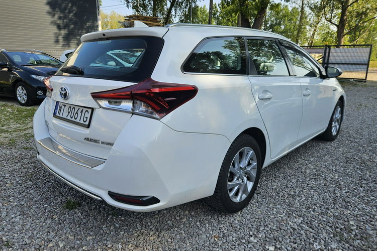 Toyota Auris 1.8 HSD 136KM Kamera Bardzo ładny zdjęcie 5