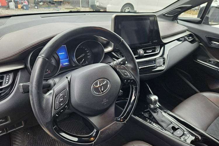 Toyota C-HR 1.8HSD 122KM Selection Full Ledy Blisy Hand free Skóra PDC Radar Super zdjęcie 39