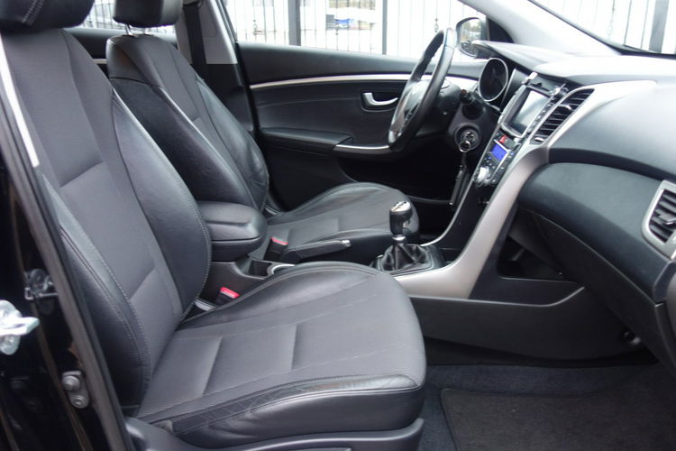i30 Hyundai I30 2013 1.4 benzyna niski przebieg dobrze wyposażony zdjęcie 16