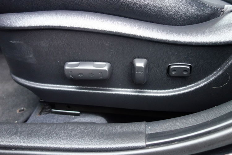 i30 Hyundai I30 2013 1.4 benzyna niski przebieg dobrze wyposażony zdjęcie 20