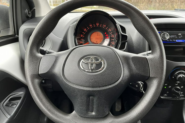 Toyota Aygo 1.0 1wł Oryginal Lakier Klima EL szyby LED KS Serw TUV Bezwypadk Opłac zdjęcie 16