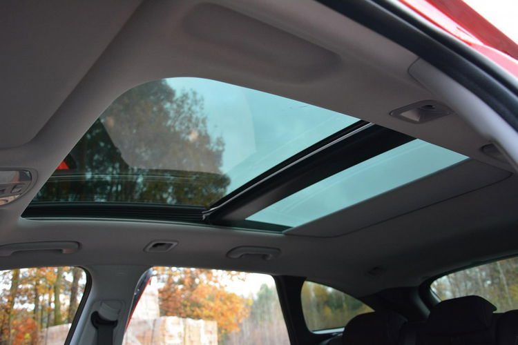 Hyundai i30 Panorama Ledy Duża Navi Kamera Asystent pasa Parktronic zdjęcie 25