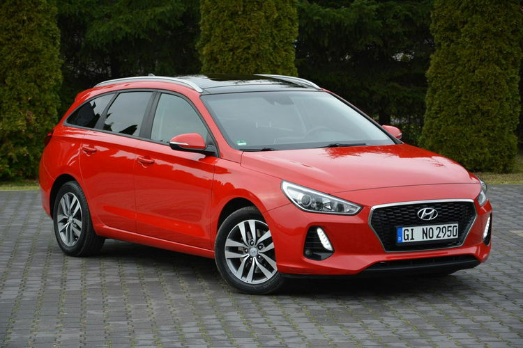 Hyundai i30 Panorama Ledy Duża Navi Kamera Asystent pasa Parktronic zdjęcie 9