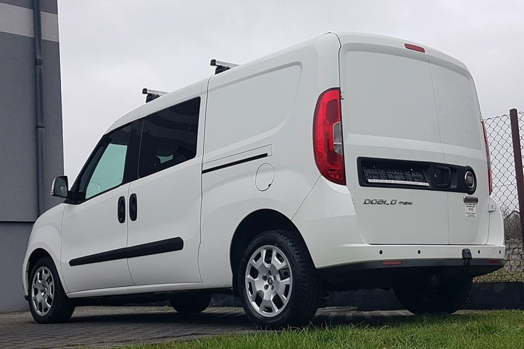 Fiat Doblo 5 OSÓB KLIMA DŁUGI KLIMA 6-BIEGÓW I-WŁAŚCICIEL KRAJOWY AC zdjęcie 28