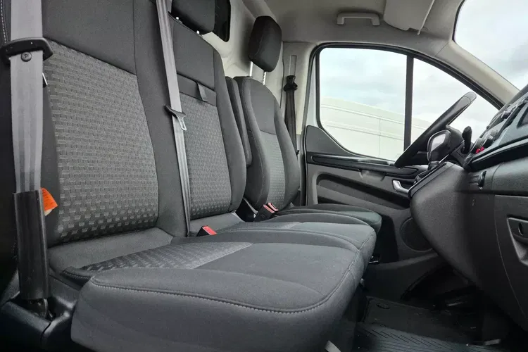 Ford Transit Custom Long 59999zł NETTO AUTOMAT 2.0 TdCi/131KM zdjęcie 27