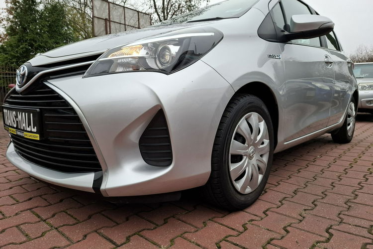 Toyota Yaris 1.5 Benzyna / Hybryda. Bezwypadkowa. Serwisowana. Oryginalny Przebieg. zdjęcie 10