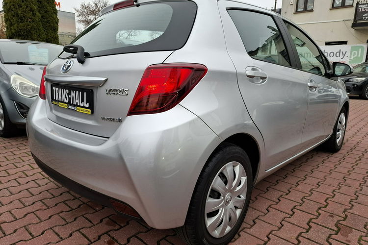 Toyota Yaris 1.5 Benzyna / Hybryda. Bezwypadkowa. Serwisowana. Oryginalny Przebieg. zdjęcie 29