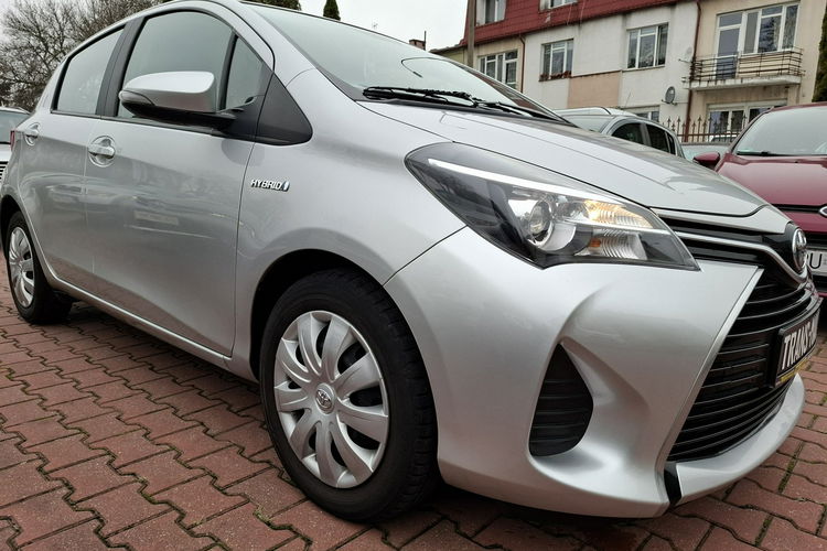 Toyota Yaris 1.5 Benzyna / Hybryda. Bezwypadkowa. Serwisowana. Oryginalny Przebieg. zdjęcie 9