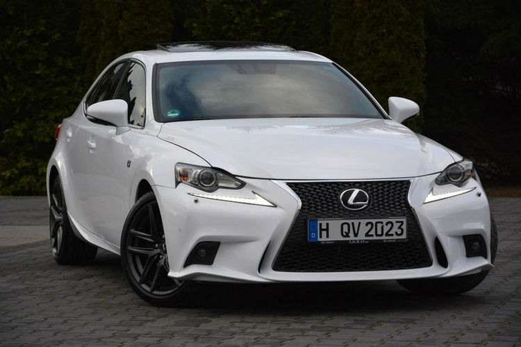 IS 250 F-Sport 92 tys Biała Perła Duża Navi Kamera Ledy Xenon Aso Lexus zdjęcie 9