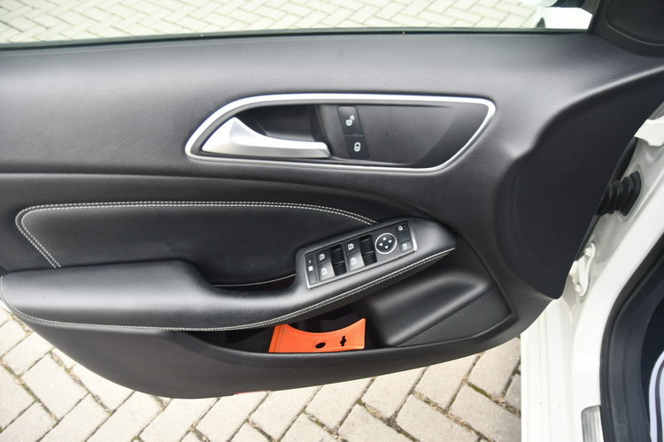 Mercedes B 180 1.6benz Navi, Ledy, Xenony, Parktr.Skóry, Szyberdach. zdjęcie 15