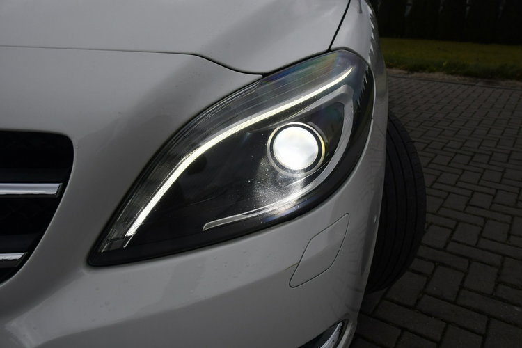 Mercedes B 180 1.6benz Navi, Ledy, Xenony, Parktr.Skóry, Szyberdach. zdjęcie 7