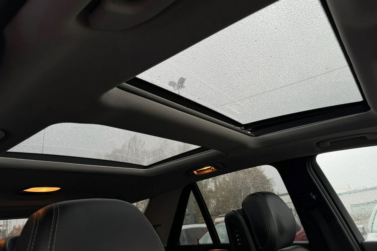 Mercedes ML 350 Roczna Gwarancja Bi-Xenon Panorama 4x4 Skóra Ele.Klapa Skóra Ekrany zdjęcie 16