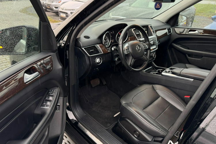 Mercedes ML 350 Roczna Gwarancja Bi-Xenon Panorama 4x4 Skóra Ele.Klapa Skóra Ekrany zdjęcie 25
