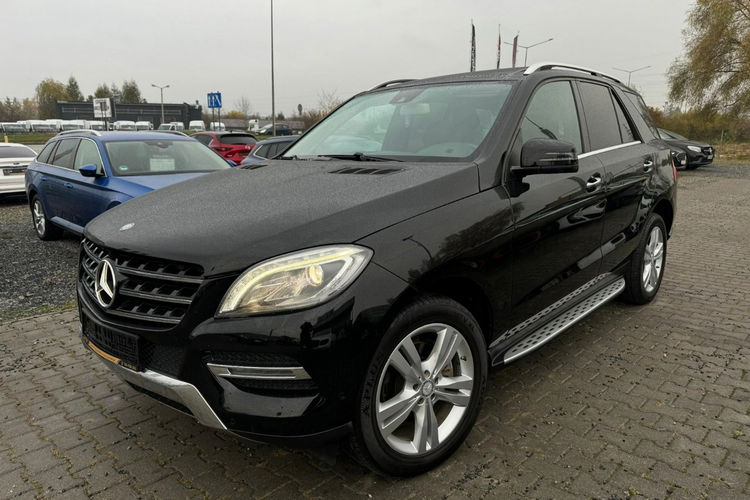 Mercedes ML 350 Roczna Gwarancja Bi-Xenon Panorama 4x4 Skóra Ele.Klapa Skóra Ekrany zdjęcie 7