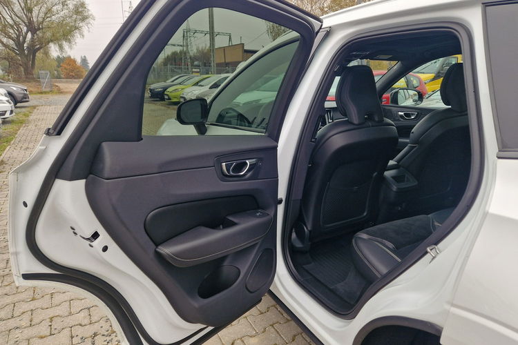 Volvo XC 60 Design H/K Panorama Czyt.Znaków Podgrz.Kierownica Ele.Klapa AWD zdjęcie 31