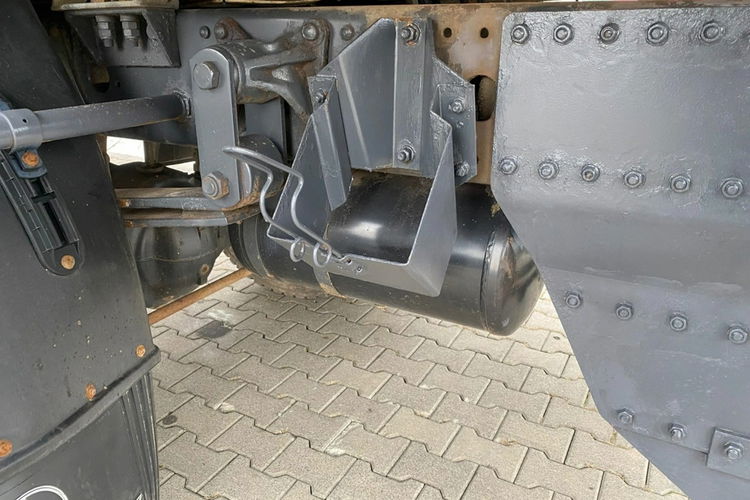 Atego 918 Mercedes-Benz Atego 918 / 4X4 / ZWYŻKA 18.5M / 250kg ŁAD. / SUPER STAN zdjęcie 14
