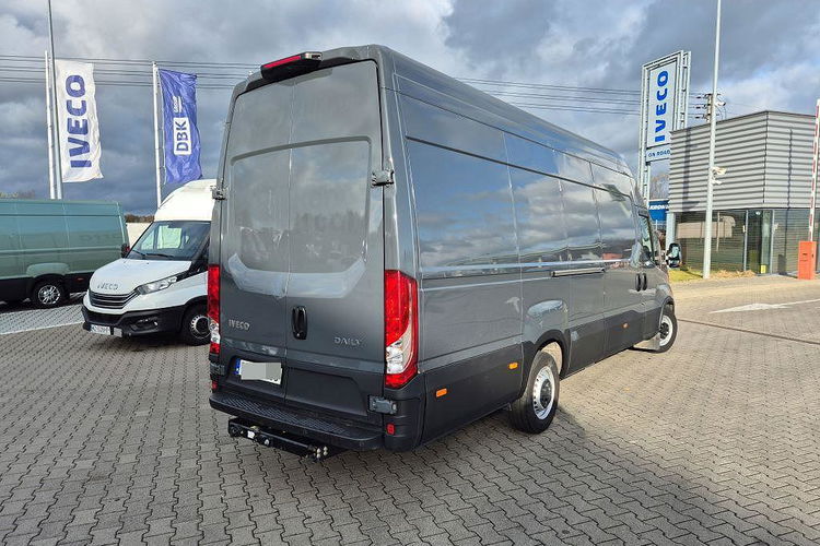 Iveco DAILY 35S18 zdjęcie 4