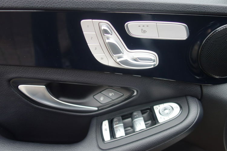 Mercedes C 220 Wersja nie spotykana - elektrycznie regulowanie foteli z pamięcią zdjęcie 19