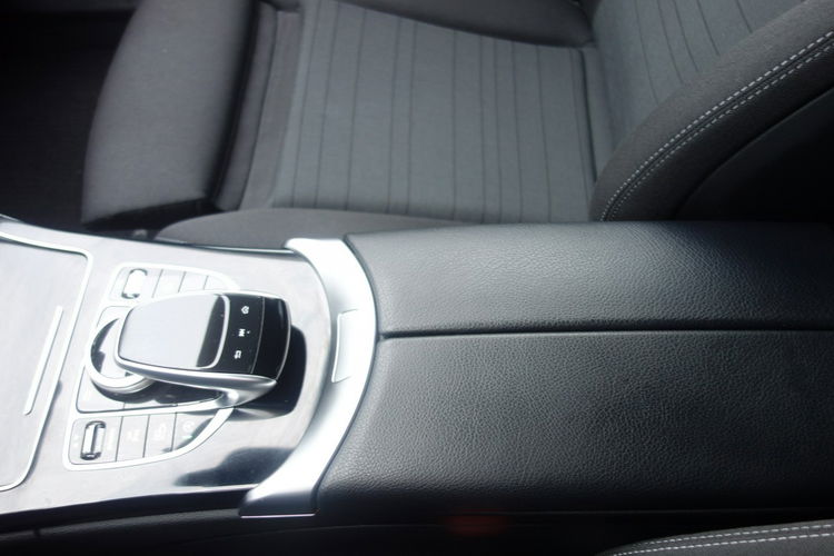 Mercedes C 220 Wersja nie spotykana - elektrycznie regulowanie foteli z pamięcią zdjęcie 21