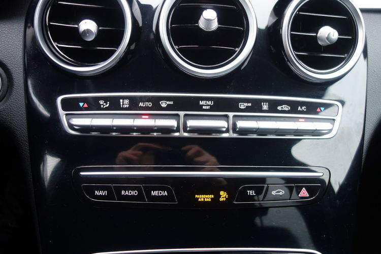 Mercedes C 220 Wersja nie spotykana - elektrycznie regulowanie foteli z pamięcią zdjęcie 24