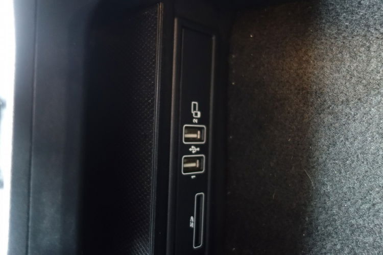 Mercedes C 220 Wersja nie spotykana - elektrycznie regulowanie foteli z pamięcią zdjęcie 34