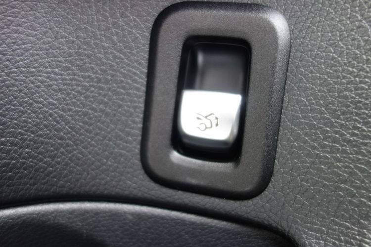 Mercedes C 220 Wersja nie spotykana - elektrycznie regulowanie foteli z pamięcią zdjęcie 35