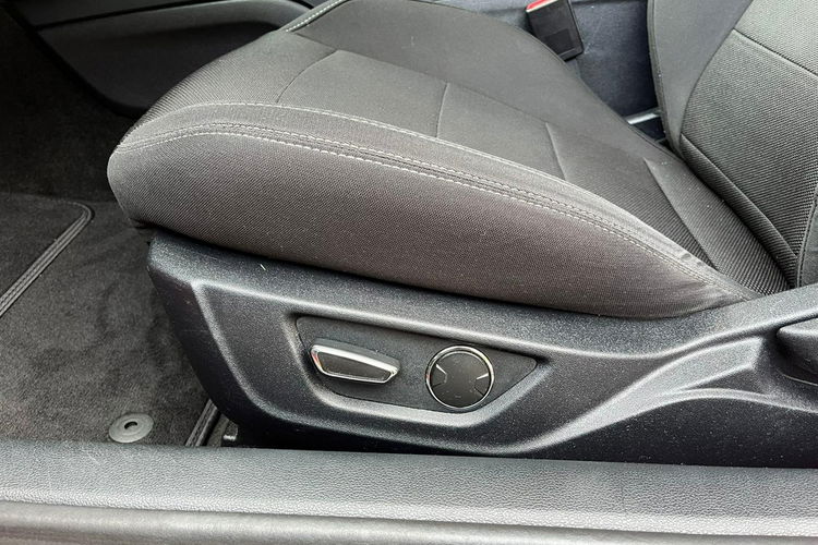 Ford Mustang 3.7 Tylko 81 Tkm - Gwarancja Stan B. dobry Kamera Tempomat LED zdjęcie 23