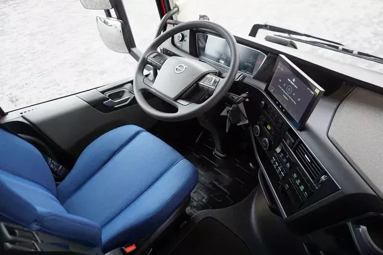 Volvo FH 460 / ACC / EURO 6 / ZESTAW PRZEJAZDOWY 120 M3 zdjęcie 13