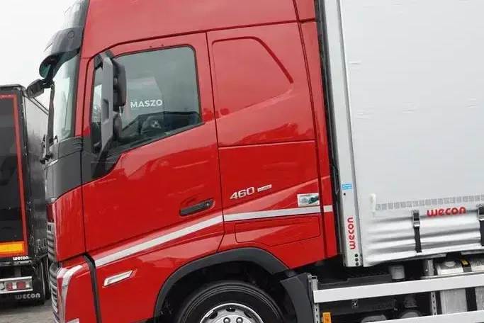 Volvo FH 460 / ACC / EURO 6 / ZESTAW PRZEJAZDOWY 120 M3 zdjęcie 27