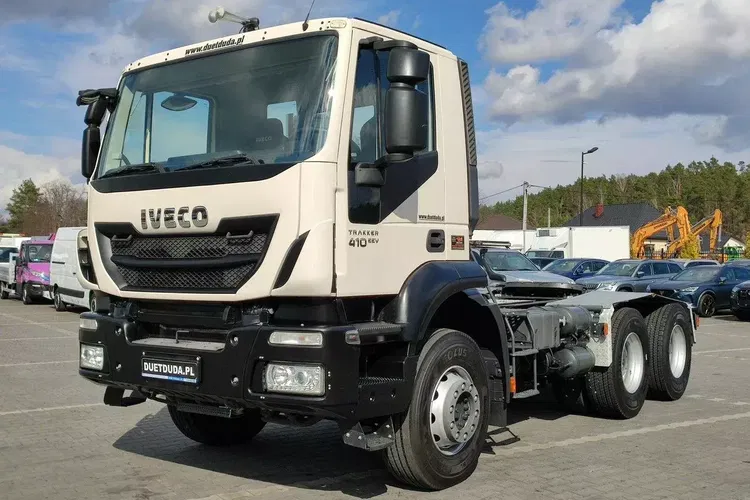 Iveco Trakker 26.410 6x4 Manual Mały Przebieg tylko-46000km zdjęcie 2