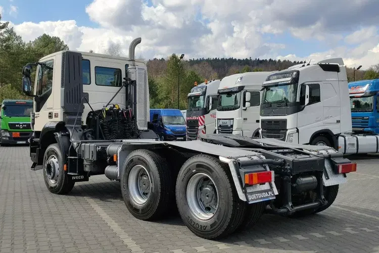 Iveco Trakerr 26.410 6x4 Manual Mały Przebieg tylko-46000km zdjęcie 17