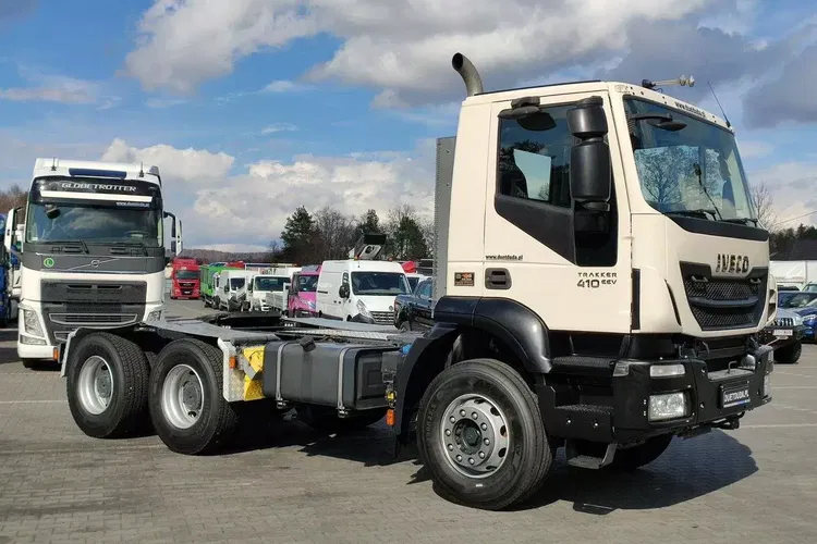 Iveco Trakerr 26.410 6x4 Manual Mały Przebieg tylko-46000km zdjęcie 6